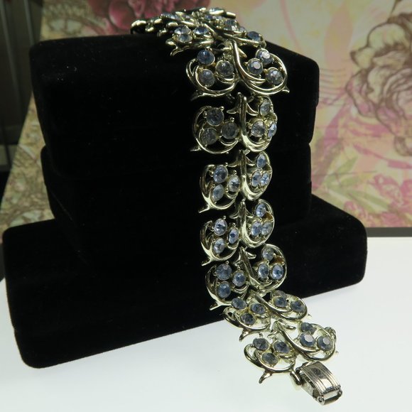 Fine Vintage Coro Blue Rhinestone Leaf Vine Bracelet - Picture 3 of 8